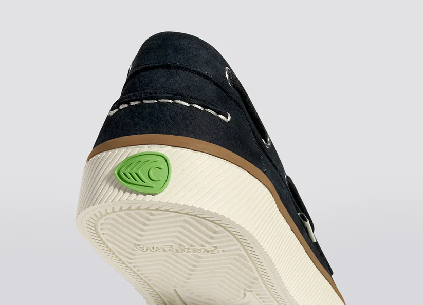 Maré Navy Nubuck Boat Shoe - Image 8